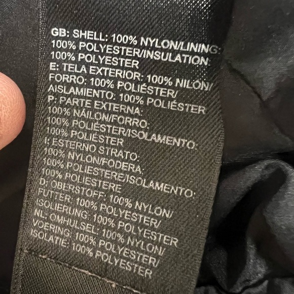 The North Face Quilted Zip Vest with elastic waistband and zipper pockets size M - Picture 9 of 15